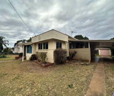 House Close to School and Walk to CBD - Photo 1