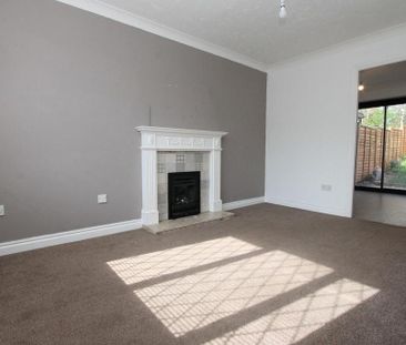 2 bedroom house to rent - Photo 1
