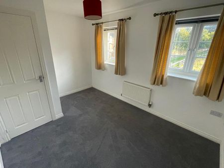 2 bedroom semi-detached house to rent - Photo 3