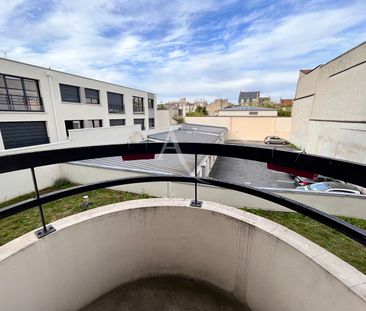 Location Appartement 1 pièce 34m² - Photo 2