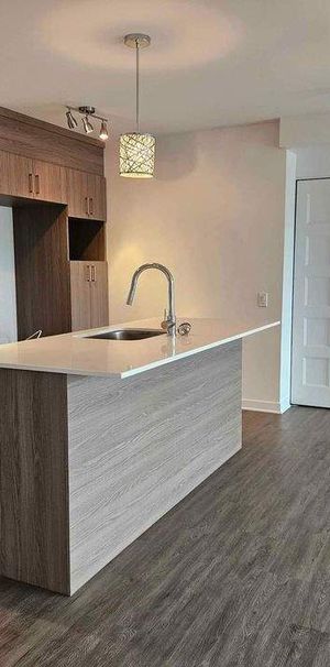 2 CH - 1 SDB - Laval - $2,000 /mo - Photo 1