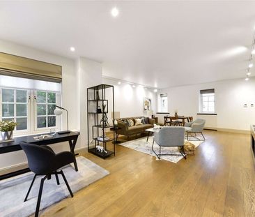 A very impressive two bedroom flat with decked terrace - Photo 1