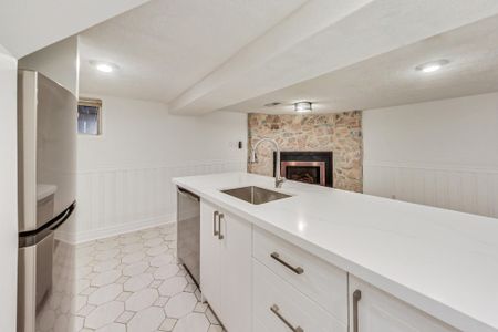 For Lease - 40 Tiago Avenue, Toronto, Ontario - Photo 2