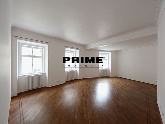 Pronájem bytu 4+1 170 m², Vlašská 361, Praha - Fotografie 1