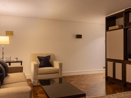 3 bedroom flat to rent - Photo 2