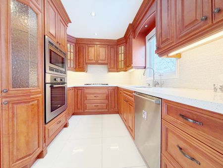 For Lease - 44 Addison Street Unit# Upper, Richmond Hill, Ontario - Photo 2