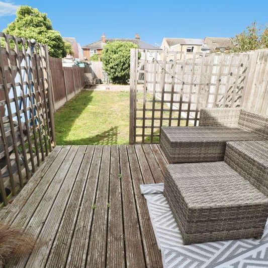 3 bedroom terraced house to rent - Photo 1