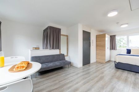 Platinum Studio - Photo 4