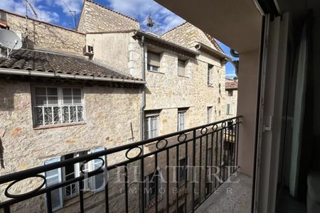 SPLENDIDE 2 PIECES MEUBLE AU DERNIER ETAGE - VALBONNE VILLAGE - Photo 2