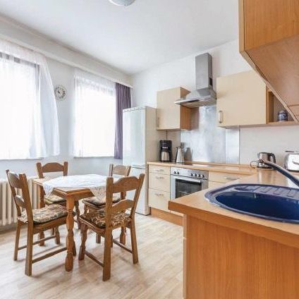 Bistro und 3-Zimmerwohnung im Herzen von Bad Hoenningen - Photo 1