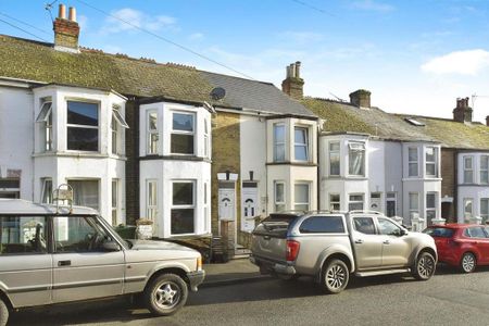 3 bedroom house to rent - Photo 3