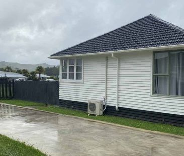 Fully Fenced 2-Bedroom Home - Photo 2
