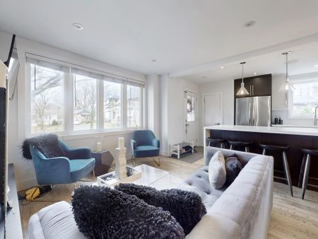 For Lease - 113 Grand Avenue, Toronto, Ontario - Photo 2