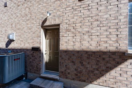 For Lease - 3899 Arvona Place Unit# BSMT, Mississauga, Ontario - Photo 4