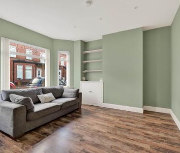 5 Dunraven Avenue, Belfast, BT5 5JR - Photo 2