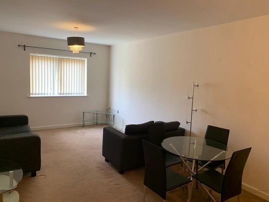 2 bedroom flat to rent - Photo 1