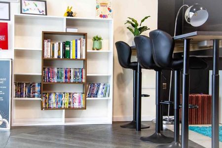 Studio to rent - Photo 5