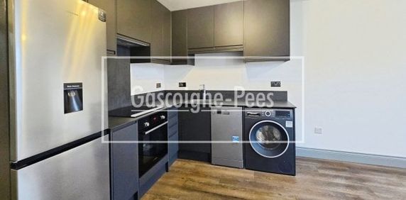 Central Road - Worcester Park - Photo 2