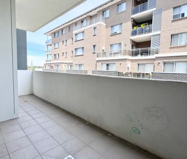 “2 Bedroom Apartment 100m to Westfield and CBD” - Photo 3