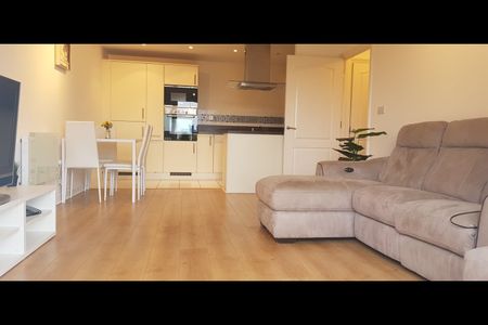 2 Bed Flat, Napier Road, RG1 - Photo 4