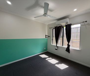 MOUNT PETER ESTATE FAMILY HOME - Photo 3