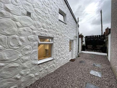 Tithebarn Street, Caernarfon, Gwynedd, LL55 - Photo 5