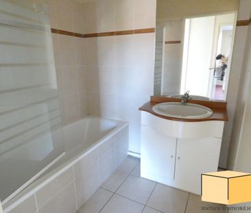 Location Appartement 3 pièces 52m² BELLEY 01300 - Photo 4