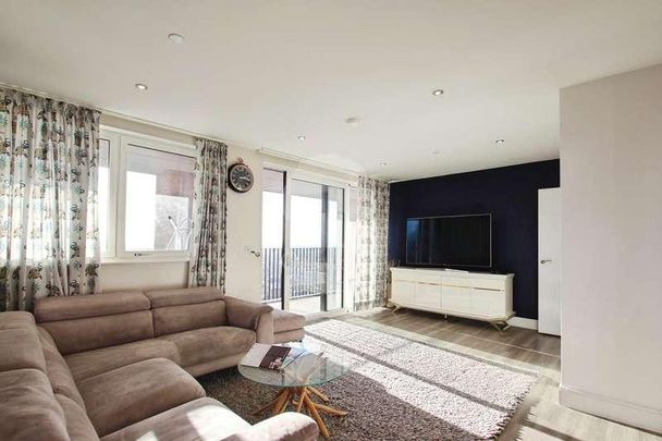 Ashwell House, Healum Avenue, Southall, UB2 - Photo 1