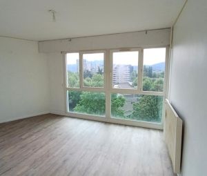 Location Appartement à ECHIROLLES - Photo 6