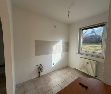 kleine 1- Raumwohnung mit Balkon auf dem Land / Girbigsdorf ! - Photo 1
