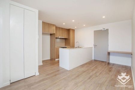 CIENNA VARSITY RIDGE - 1 Bedroom Executive Apartment - Photo 4