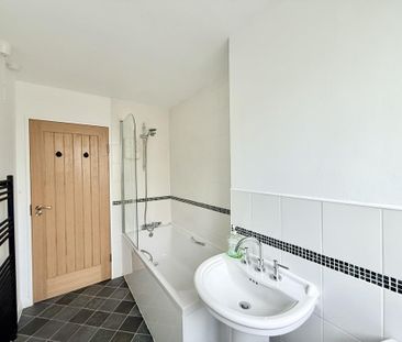 3 bedroom apartment to rent - Photo 6