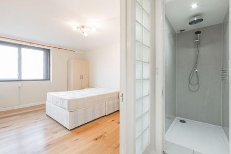Spacious 2 bedroom flat to rent in Earls Court SW5. - Photo 5