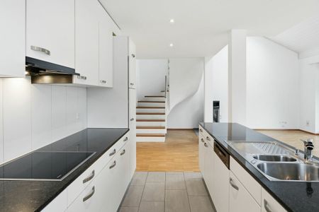 Moderne & helle 5.5-Zimmer-Maisonette-Wohnung an zentraler Lage - Foto 4