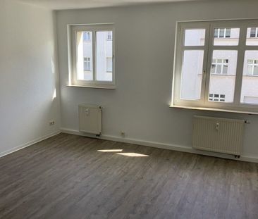 Etwas besonderes: praktische 2-Zimmer-Wohnung mit Fußbodenheizung i... - Foto 1