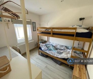 2 bedroom semi-detached house to rent - Photo 6