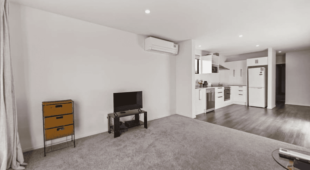 FANTASTIC RENTAL IN CENTRAL CARTERTON! - Photo 1