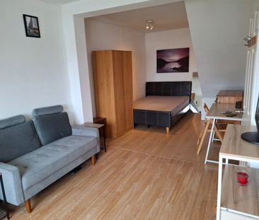 Studio Flat, The Ridgeway, NW9 - Photo 4