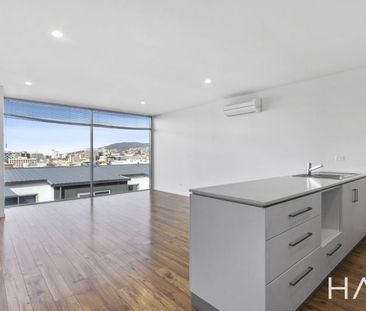 13/75 Warwick St, Hobart - Photo 3