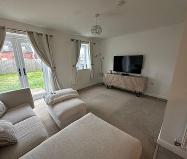 Lovett Crescent - Photo 2