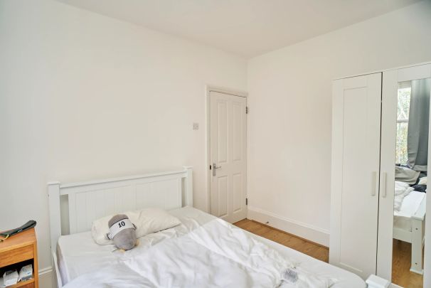 5 Pegwell House Room 4 - Photo 1