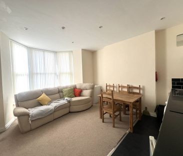 Newport Road, CARDIFF - Photo 4