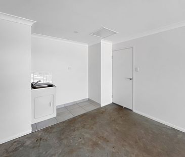 Modern Four Bedroom Home in Clinton - Photo 6