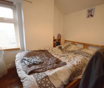 6 bedroom semi-detached house to rent - Photo 3