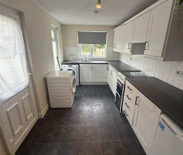 52 Milfort Avenue, Belfast, BT17 9BJ - Photo 5