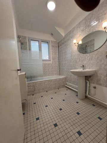 Location Appartement 3 pièces 72m² AVON 77210 - Photo 5