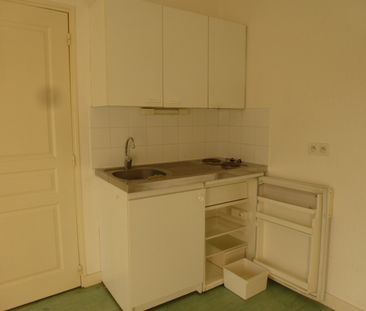 Location Appartement 1 pièce 18m² NANTES 44000 - Photo 2