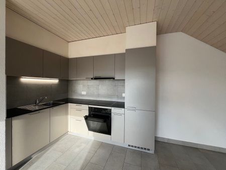 Charmant appartemet de 3.5 pièces dans les combles - Foto 3