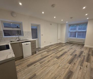 2 bedroom apartment to rent - Photo 6