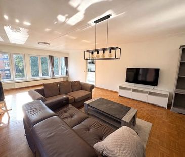 Appartement te huur - foto 2